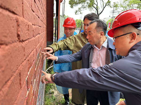 4月3日，衡陽國投黨委書記張雨民調(diào)研建湘工業(yè)文化街區(qū)項目_600.jpg